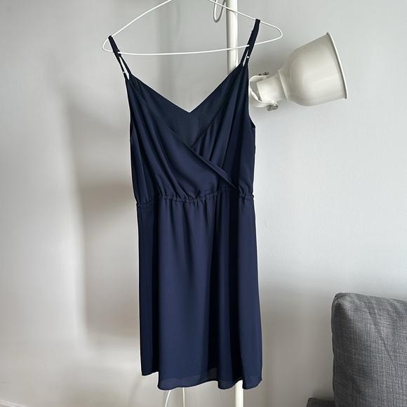 Aritzia Babaton Wallace Sleeveless Dress - Picture 2 of 5